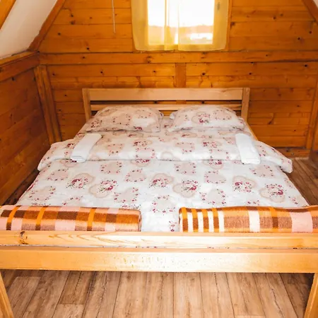 Kemping Rafting Kamp Macak Foča